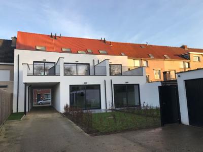 Gelijkvloers Nieuwbouwappartement met Tuin