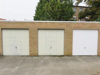 Gesloten garagebox in het centrum van Herentals