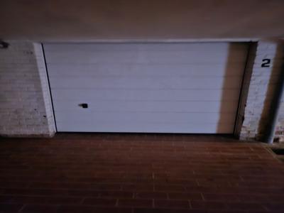 Goed gelegen ondergrondse garagebox