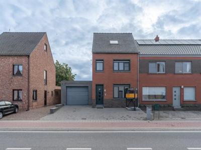 Goed onderhouden woning met 3 slpks nabij centrum Merksplas.