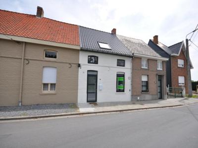 Instapklare moderne woning met tuin te Ronse