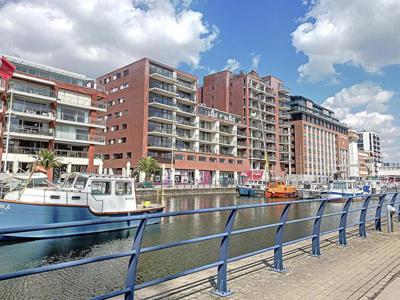 Modern appartement aan de vaart!