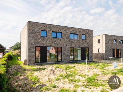 Nieuwbouwwoning 3 slpks op 506m²