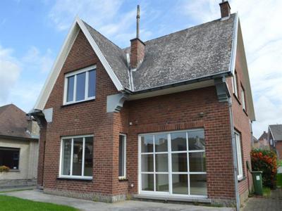 OTTERGEM - Gerenoveerde woning met tuin.