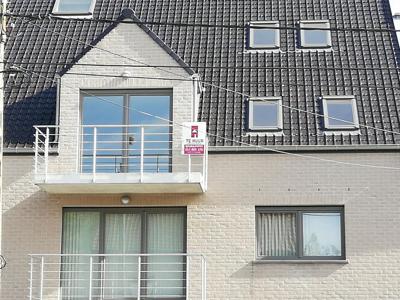 Recent duplexappartement met 3 slaapkamers en garage