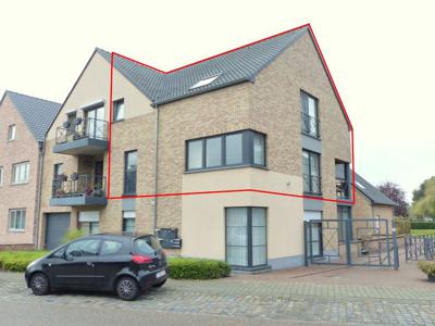 Ruim duplex met 2 slpk., terras en staanplaats in Schulen