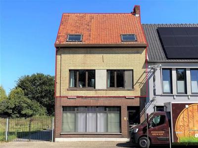 Ruim, gunstig gelegen duplex-appartement met 3 slaapkamers