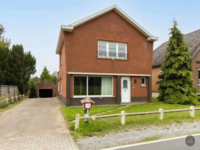 Ruime woning op gunstige locatie