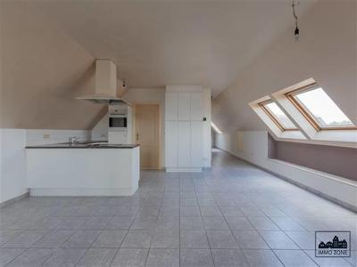 Top appartement centrum Laarne, met staanplaats!