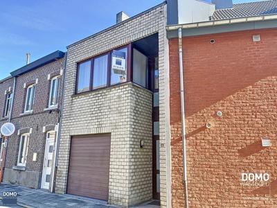 Woning met tuin, garage en 2 slaapkamers op wandelafstand va