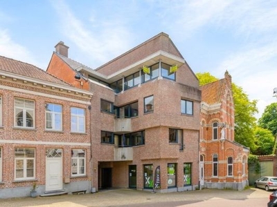 Dakappartement met uniek zicht