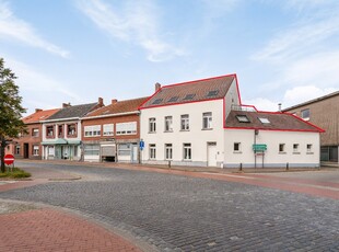 Recent, energiezuinig duplex appartement in centrum Gierle.