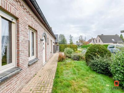 Prachtige alleenstaande villa in residentiële woonwijk