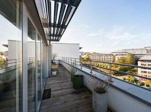 Penthouse met 60m² terras en parkeerplaats! EPC C