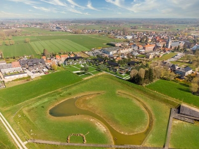 Autostaanplaatsen te koop te centrum Zedelgem