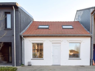 Recent gerenoveerde gezinswoning met vier slaapkamers