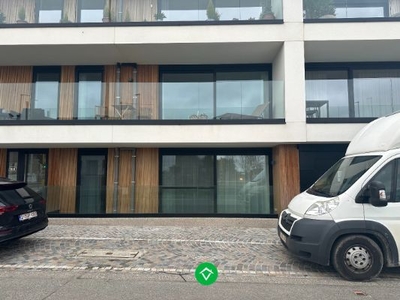 Recent nieuwbouwappartement met zicht op het water te Leffinge