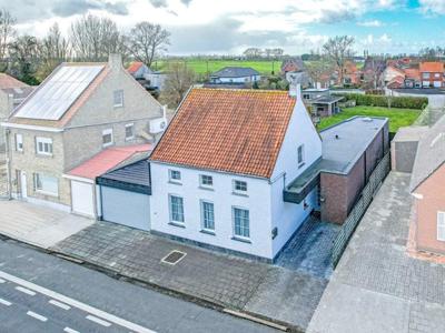 Ruime instapklare woning met 4 slaapkamers op 1054 m² te Dik