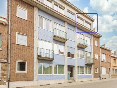 Te renoveren dakappartement In voorstad van Tienen