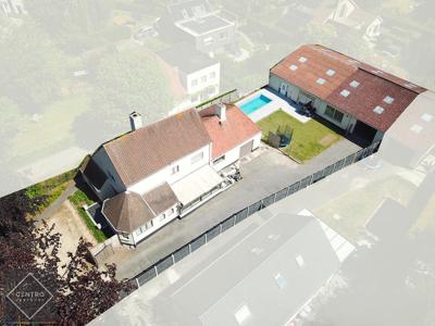 Charmante VILLA (4 slpkms, garage) met MAGAZIJN (300m2) te B