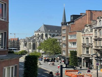 HoekAppartement met zicht op Sint Pieterskerk