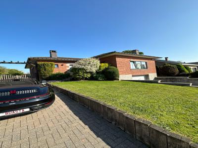 Prachtige villa met 3 slpks en grote tuin op 9 ares