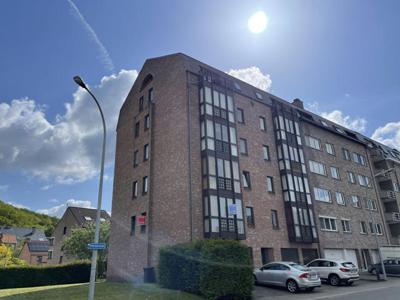 Ruim duplex appartement met drie slaapkamers