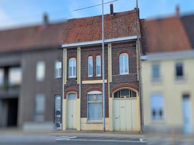 Te renoveren BURGERwoning op 1003m²