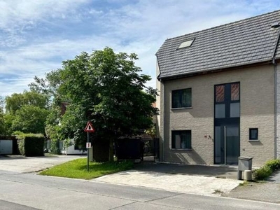 Ruime energiezuinige woning, 7 slpkrs, bureel, losstaande ga