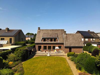 Alleenstaande villa op ruim perceel (1585 m² ) te Aalter