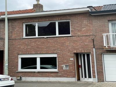 Ideale starterswoning met 2 grote slaapkamers en koer