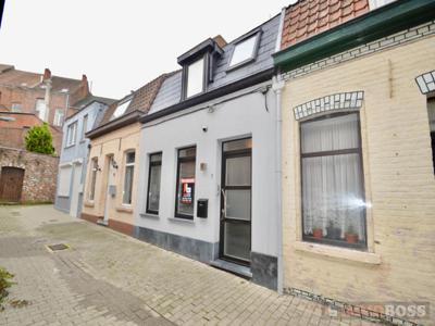 Leuke stadswoning met 3 slpks + koertje