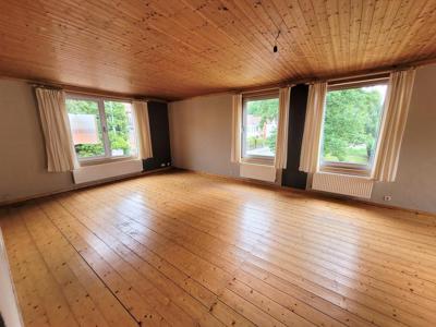 Ruime triplex appartement op centrale locatie