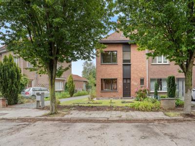 Te renoveren 4-slaapkamerwoning te koop in Mariakerke