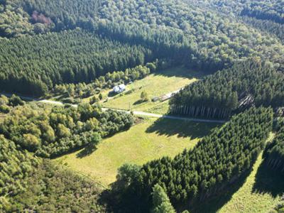 VERKOCHT ! ! Idyllische omgeving voor toeristische projecten