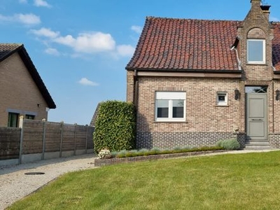 Villa in residentiële straat