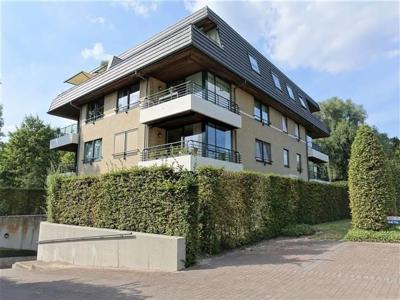 Appartement met zonnige tuin nabij Sint-Pietersstation te hu