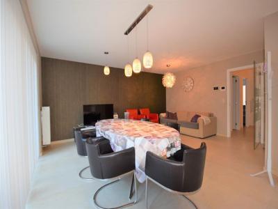 Hypermodern appartement met 2 slpk's