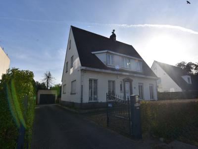 Karaktervolle woning met 4 slaapkamers en grote tuin