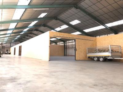 Magazijn / Loods / Units te huur Buggenhout 90 m2