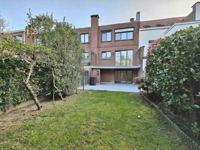 Maison 3ch + bureau avec terrasses, jardin et garage