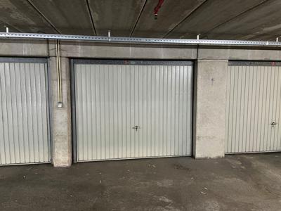 Ondergrondse GARAGEBOX op praktische ligging