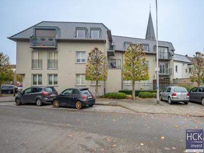 OUDENAARDE - Recent 2-slaapkamer appartement met ruim ter...