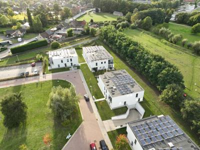 Rustig gelegen 2-slaapkamer appartement met terras