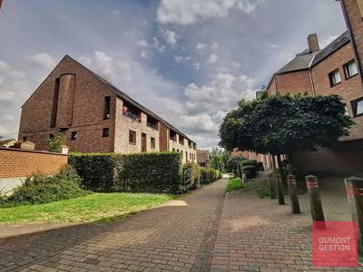 (Wijk Lauzelle) 2-slaapkamer appartement + terras