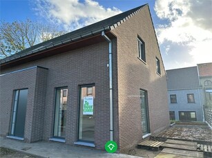 Nieuwbouw woning te huur in Handzame