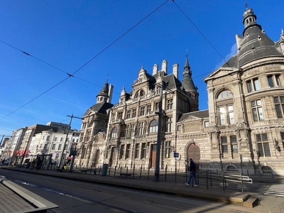 Gerenoveerde kantoren te huur in historisch pand in Antwerp