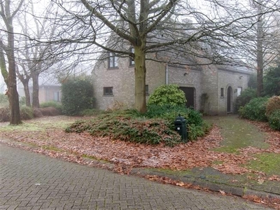 !!! IN OPTIE !!! Charmante villa op toplocatie met 3 tot 4 s