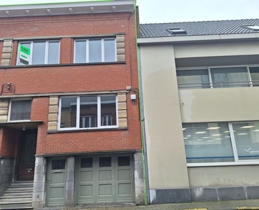 Karaktervolle bel-etagewoning met tuin, klein balkon en gar…