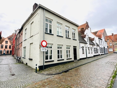 Karaktervolle woning met 3 slaapkamer en 2 terrassen in h...